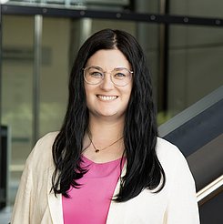 Ms  Anna-Maria Billigen